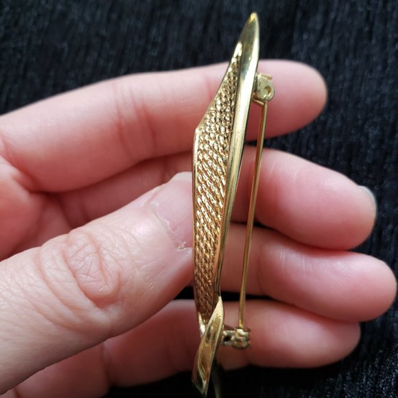 Gold Tone Abstract Swirl Pin Brooch - Picture 5 of 7